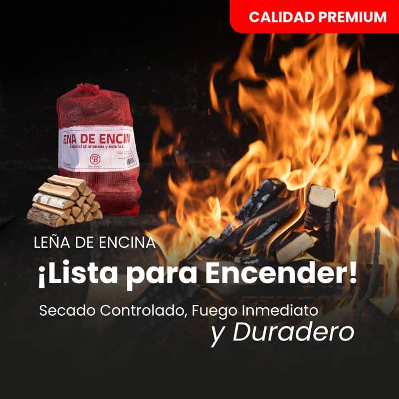Palet con sacos de leña de encina
